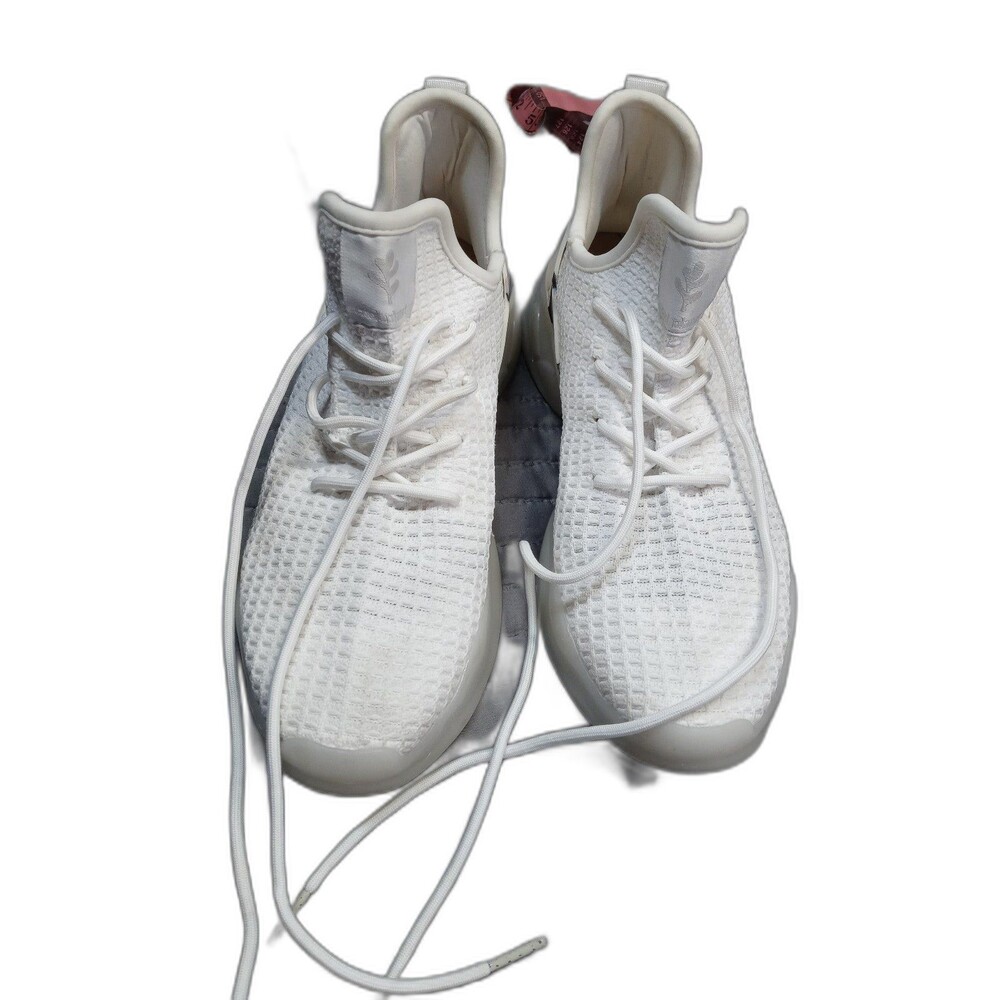 Cool Planet by Steve Madden white sneaker Size 11